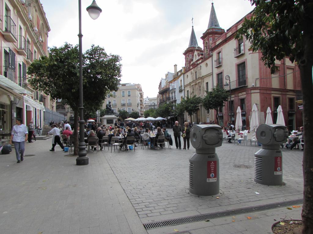 Plaza Alfalfa Centro Sevilla
